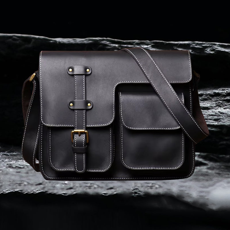 Echtleder Tasche Herren aus Rindsleder – Frontansicht in Farbe Schwarz