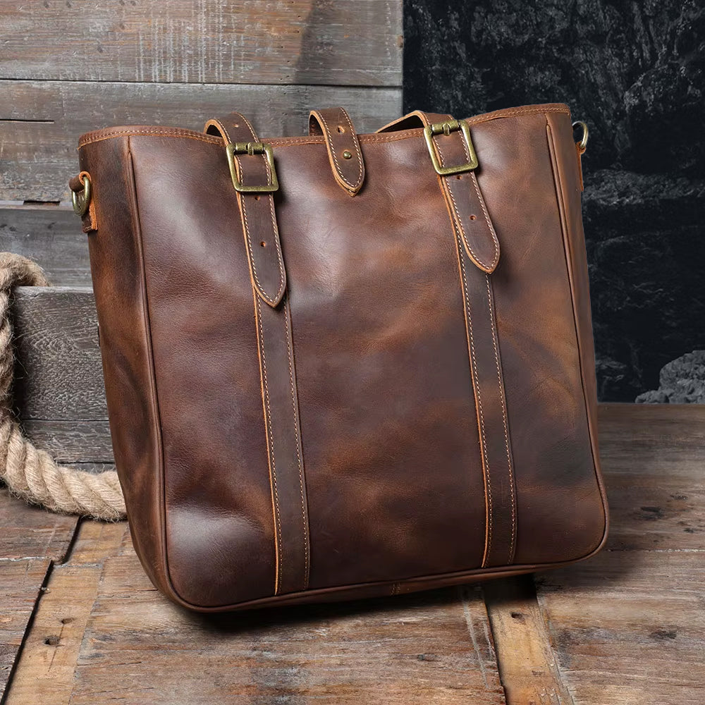 Echtleder Tasche Damen aus echtem Rindsleder – Detailaufnahme der Lederstruktur und Verarbeitung