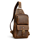 Echtleder Umhängetasche für Herren aus echtem Rindsleder, Vorderansicht der kompakten Tasche in Braun