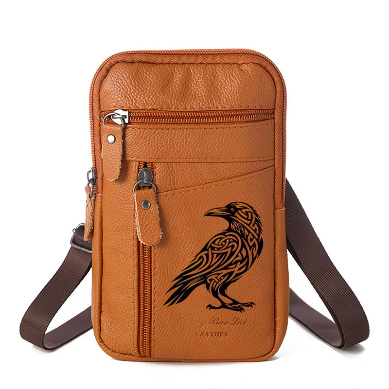 Braune nordische Smartphone Umhängetasche mit Rabenmotiv aus Kunstleder, kompakte Handytasche mit Schultergurt für Smartphone, Karten und kleine Gegenstände