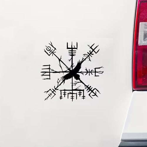 Vegvisir Wikinger Runen Kompass mit Rabe als Autoaufkleber auf Fahrzeug – nordisches Schutzsymbol der Wikinger